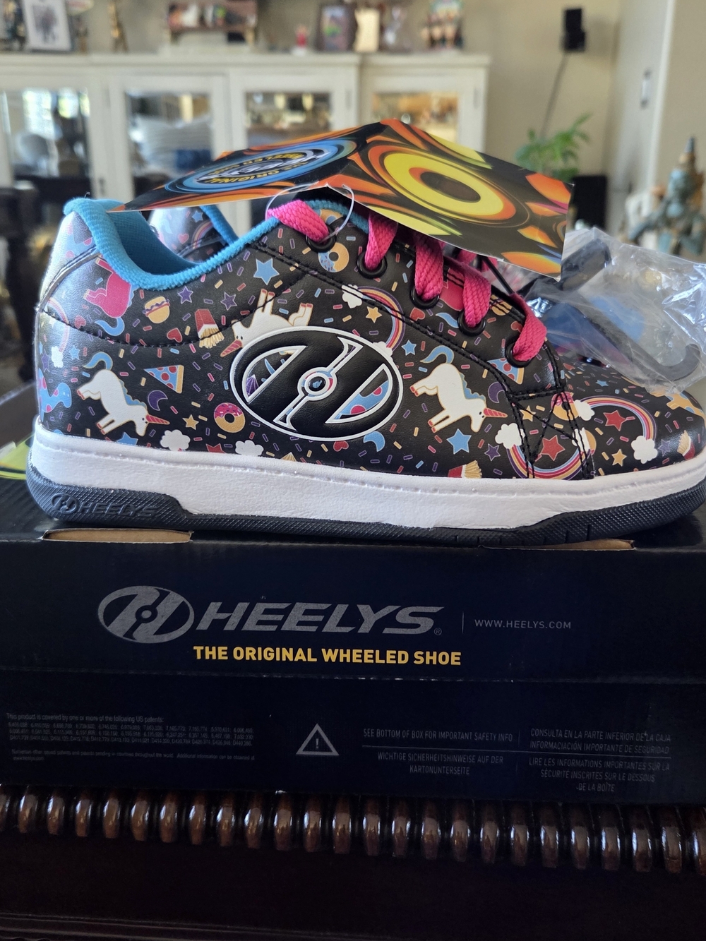 Heelys Kids' Unicorn Patterned Light-Up Skate Shoe - Black & Pink